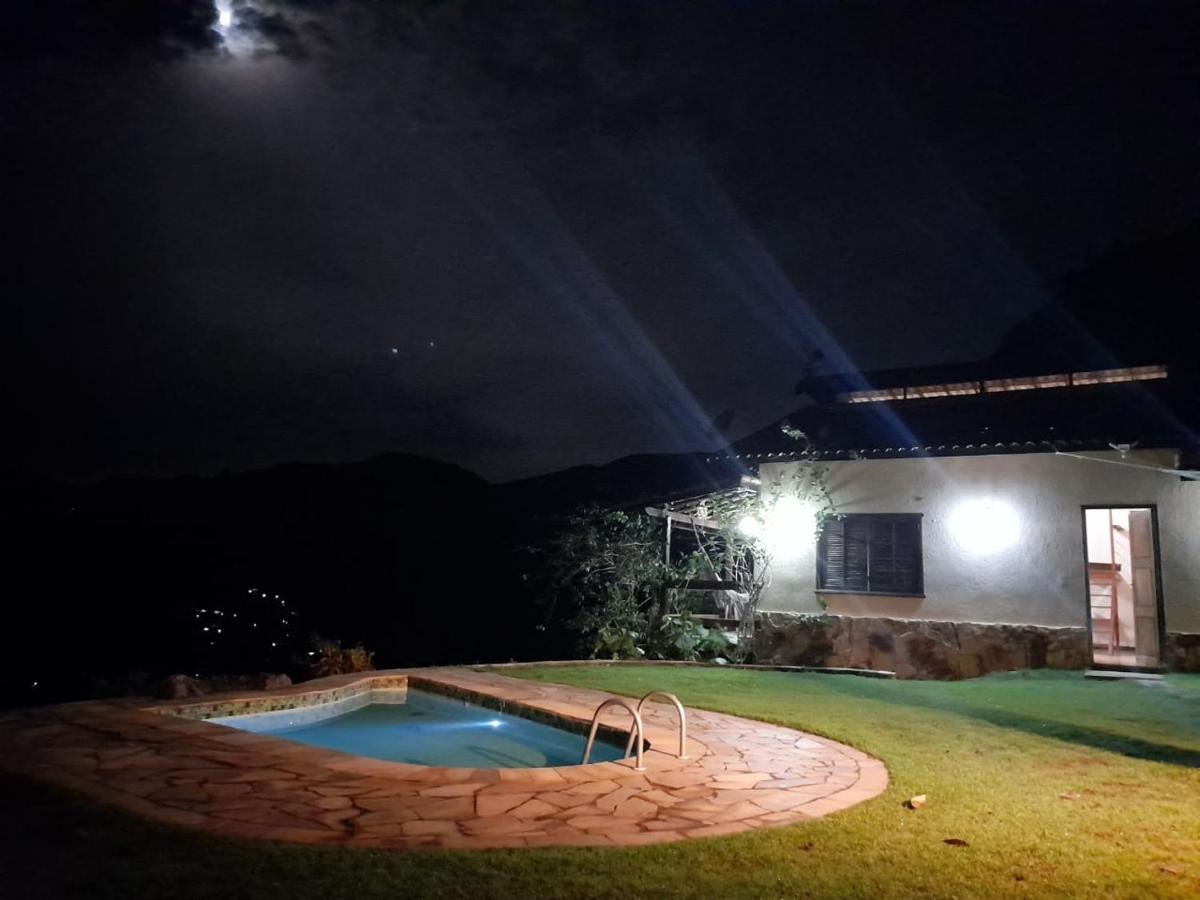 Casa Alpina Com Vista Panoramica De Lumiar Villa Нова-Фрибурго Екстериор снимка