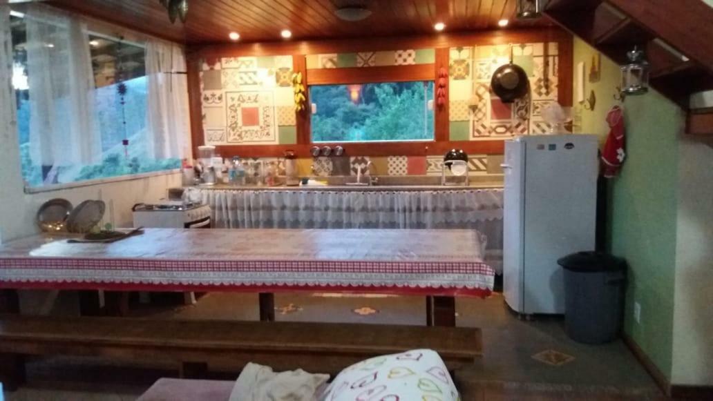 Casa Alpina Com Vista Panoramica De Lumiar Villa Нова-Фрибурго Екстериор снимка